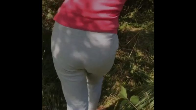 Sange Siang Hari Ngewe Di Kebun Pun Jadi